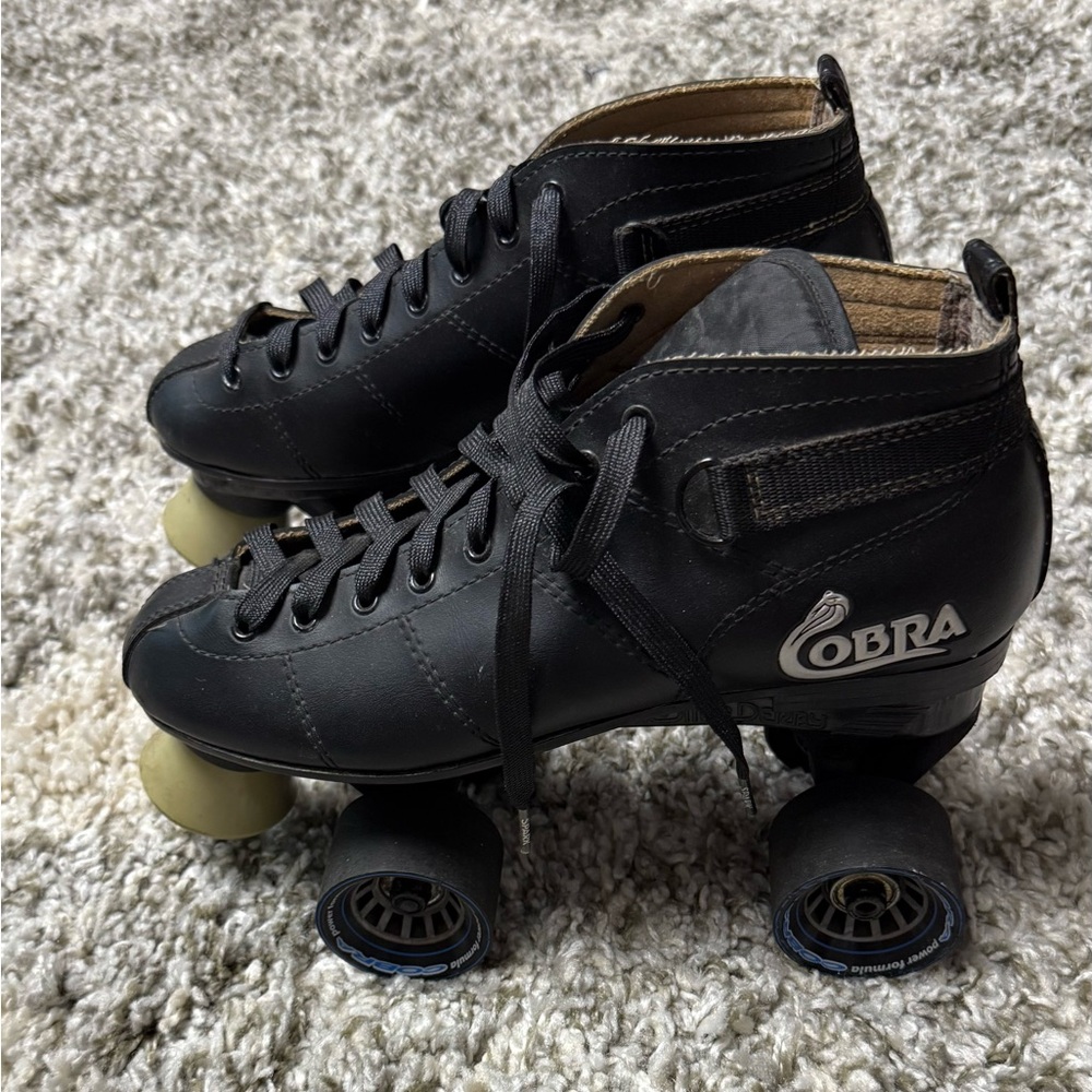 Cobra Black Roller Skates